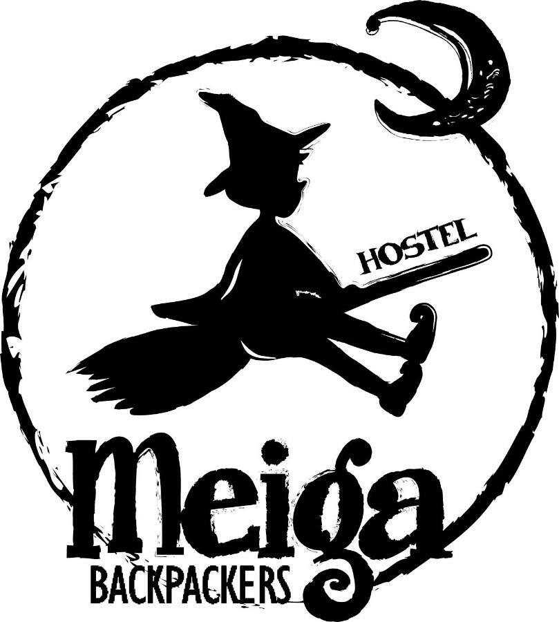 Meiga Backpackers *